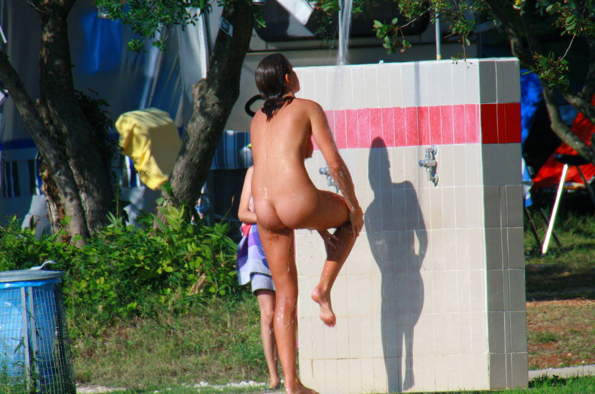 Pure Nudism Photos Ula FKK Family Shower Site - 2